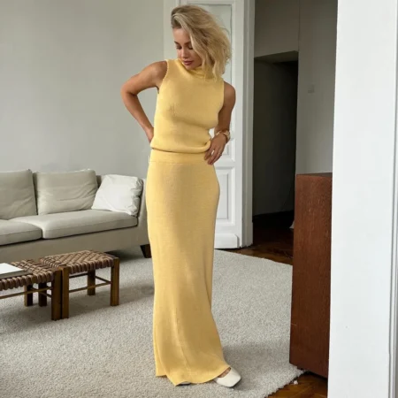 Tuularose Elegant Long Skirt Two-piece Set Women's Sleeveless Knitted Turtleneck Vest Slim Skirt Set 2025 New Fashion Skirt Set